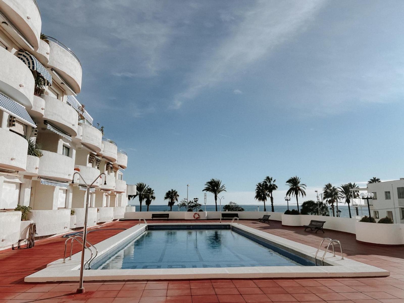 Femina Blue Lägenhet Cambrils Exteriör bild